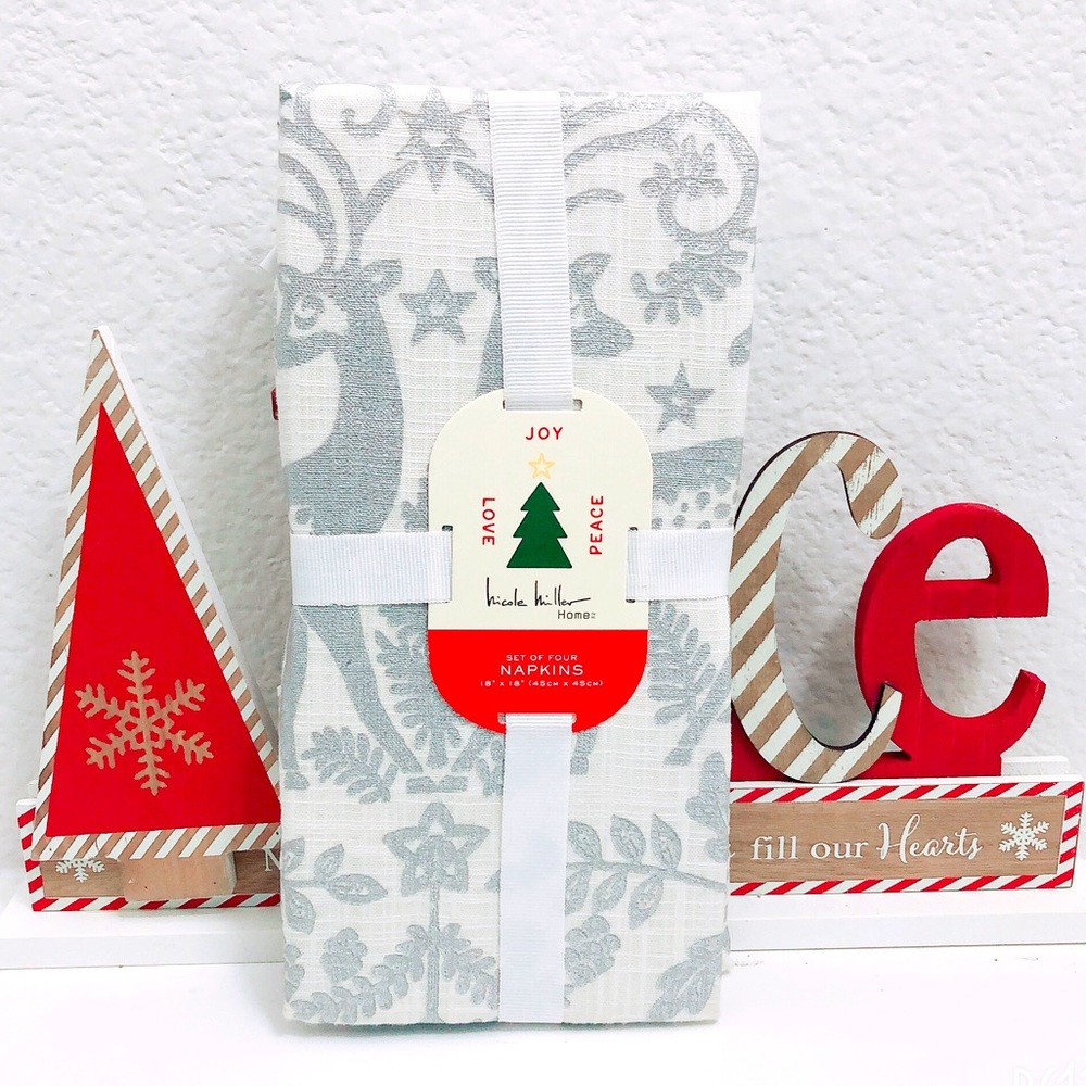 Nicole Miller Home Set of 4 Napkins Holiday Dinner Cotton, Silver White NWT